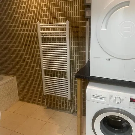 Lovely 2 Bedroom Near Stokes Croft Central!!! Bristol